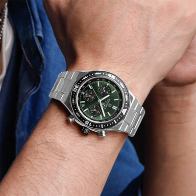 NAVIFORCE Men's Luxury Sport Watch – Military-Style Waterproof Chronograph Quartz Wristwatch with Stainless Steel Band 8049